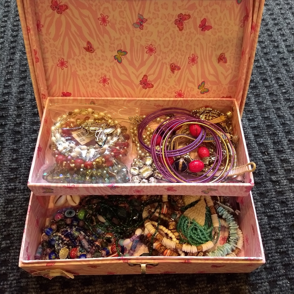 Jewelry Box - Picture 3 of 4